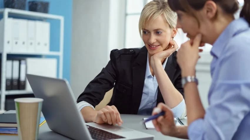 COMPETITIVE INTELLIGENCE FOR LAUNCHING SUCCESSFUL PRODUCTS