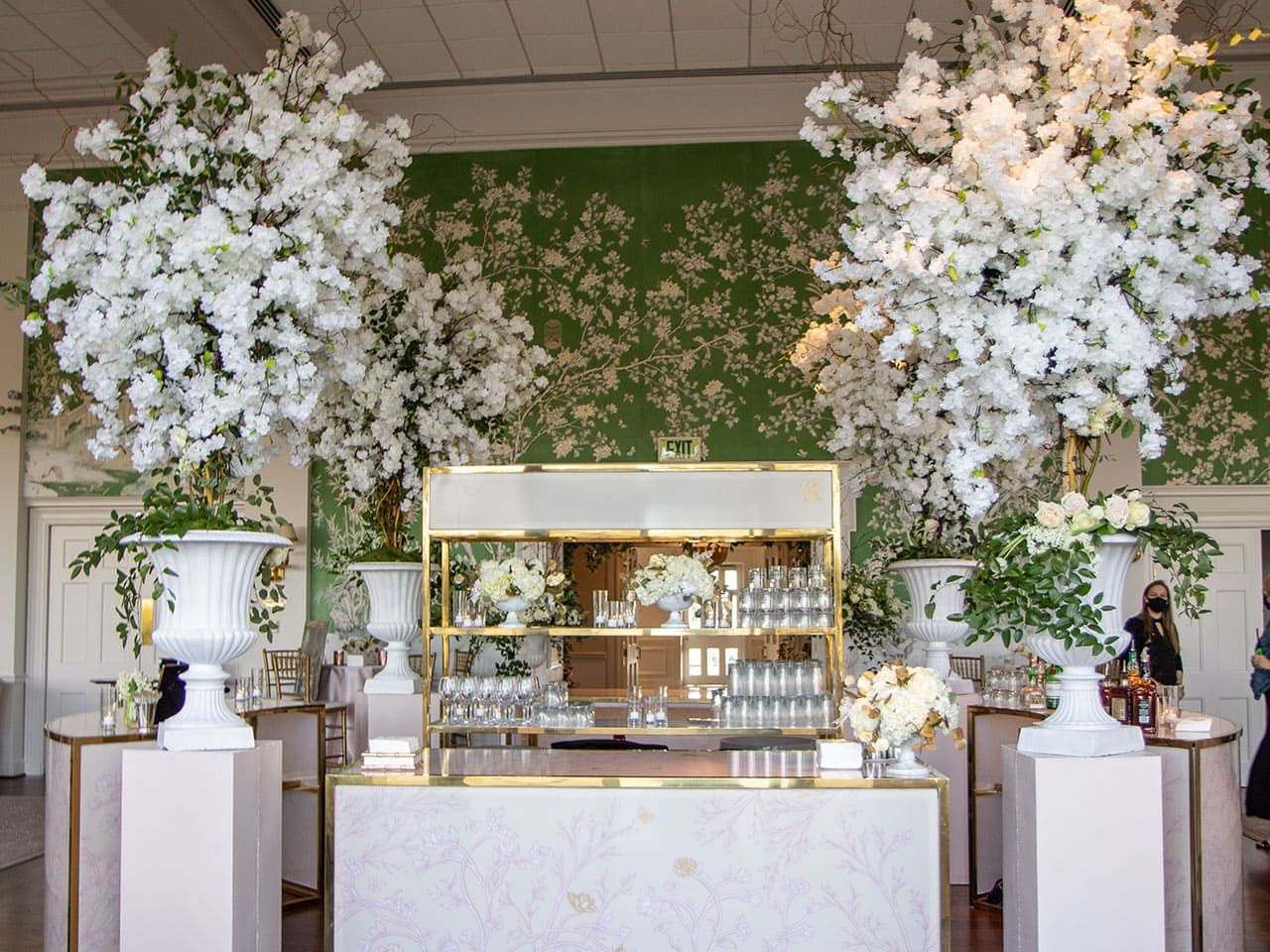 Professional Table &amp; Chair Rentals with Setup Options