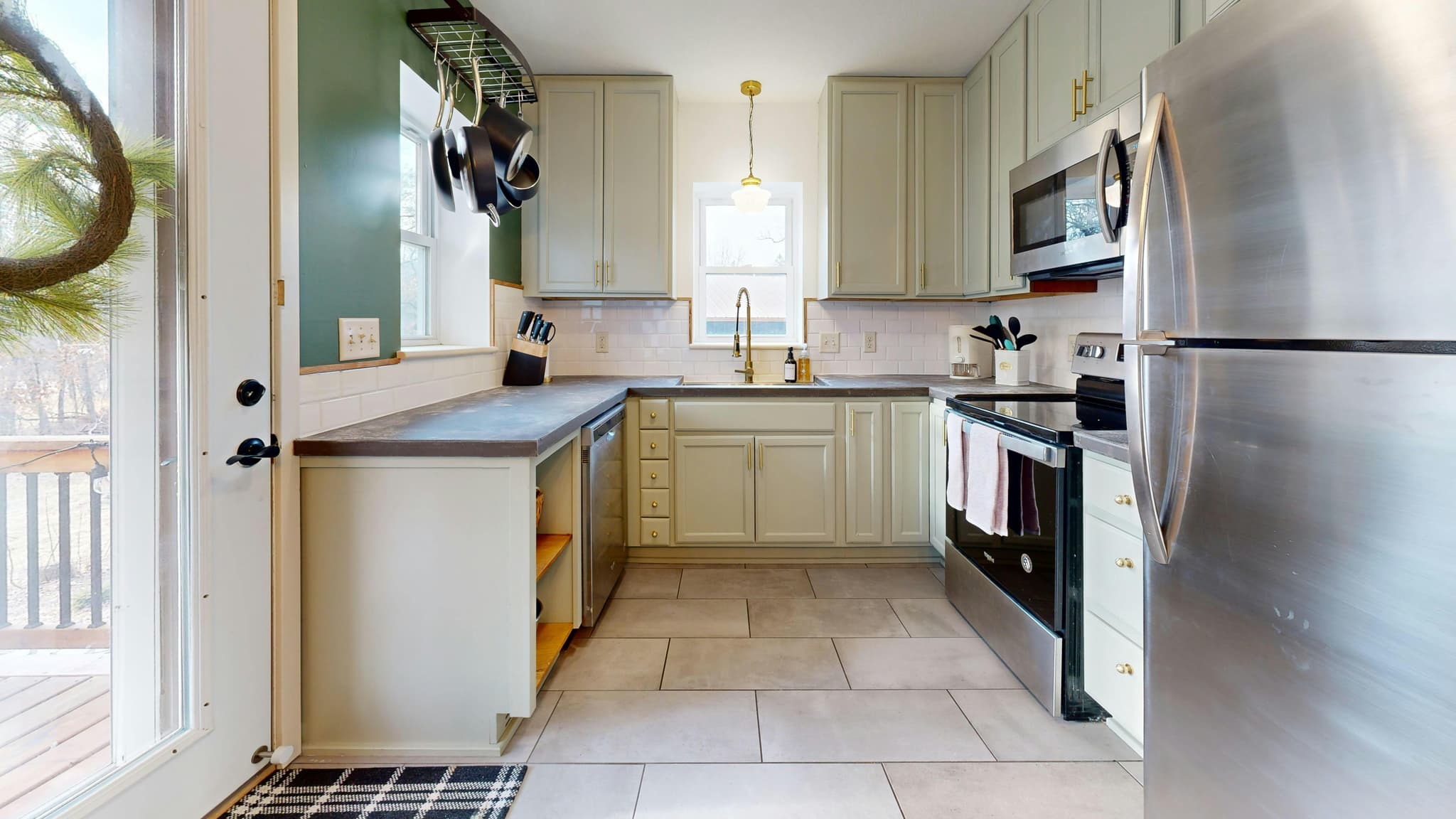 Kitchen Remodeling Made Simple with Our Team